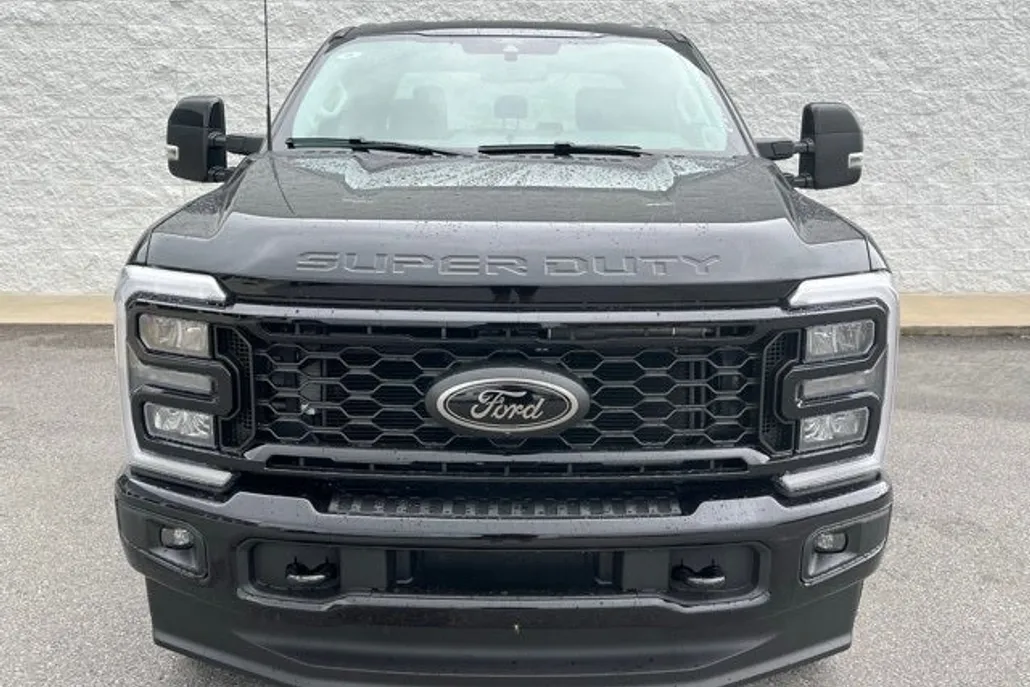 2026 Ford F-250 photo 1