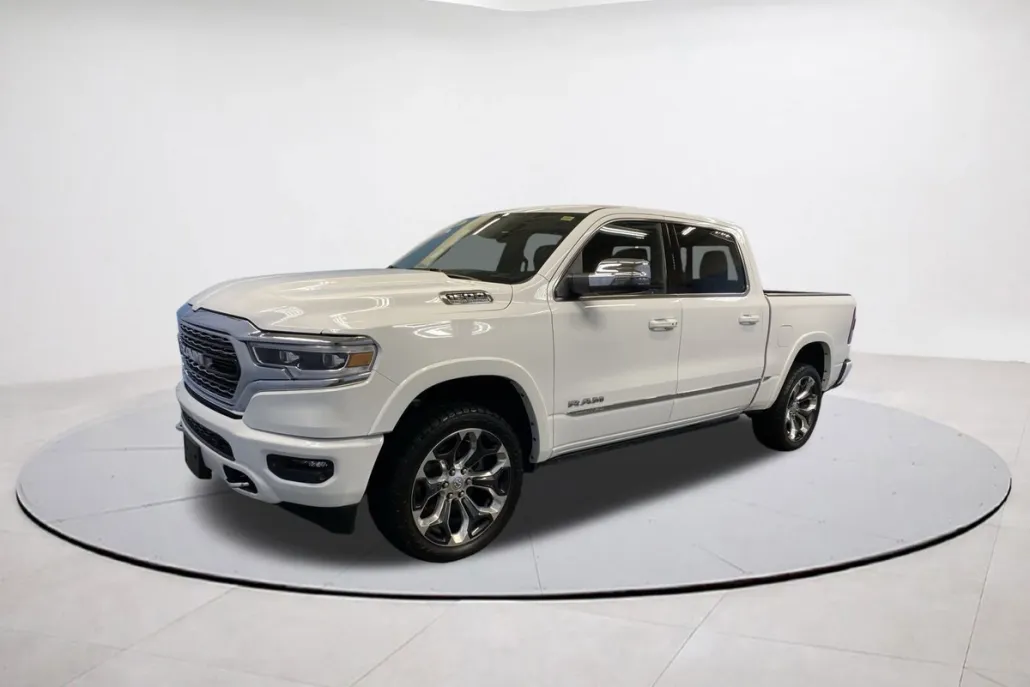 2023 Ram 1500 Limited photo 1