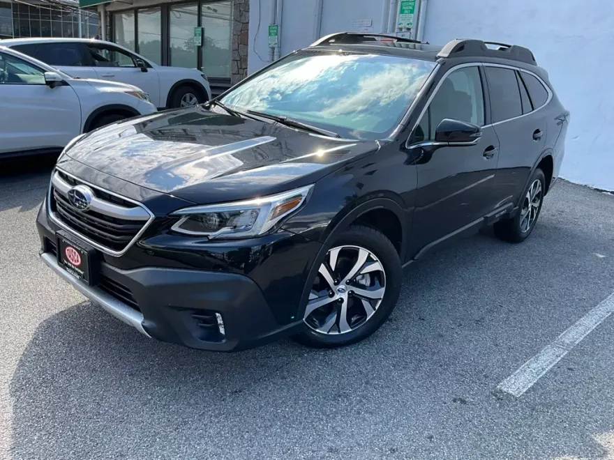 2020 Subaru Outback Limited photo 1