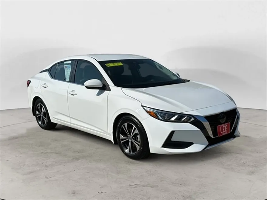 2022 Nissan Sentra SV photo 1