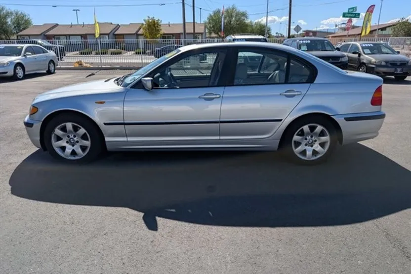 2005 Bmw 325i 3-Series photo 1
