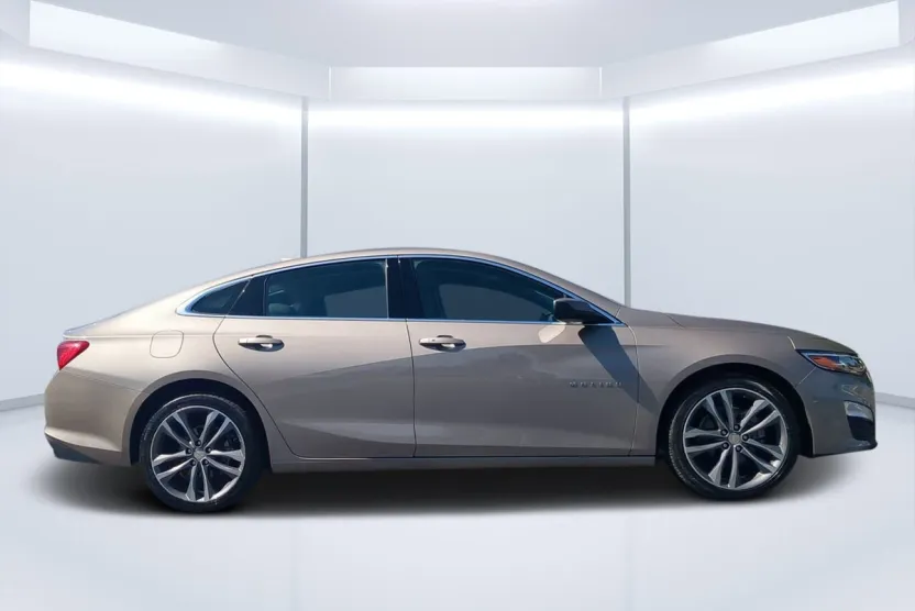 2023 Chevrolet Malibu 1LT photo 1
