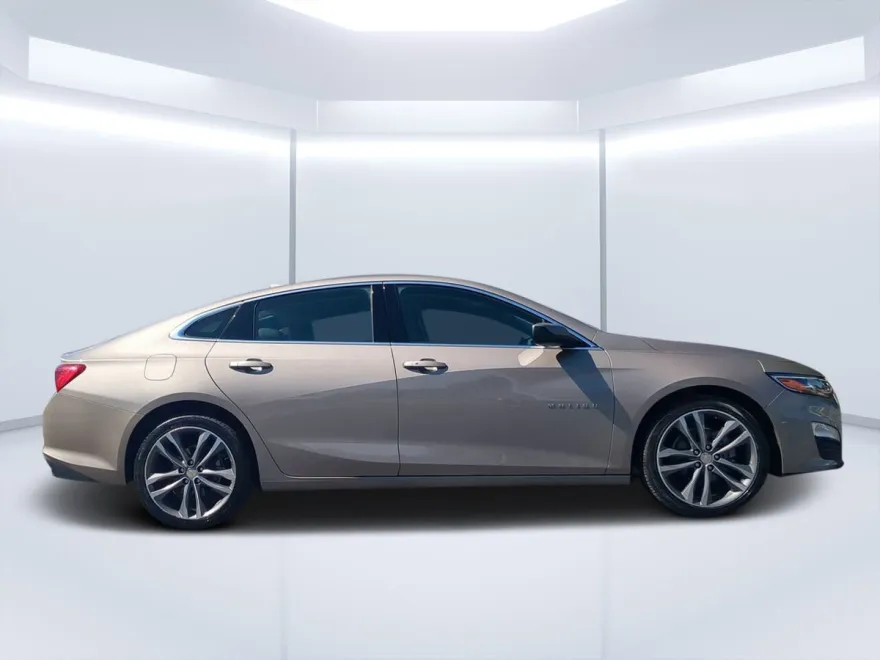 2023 Chevrolet Malibu 1LT photo 1