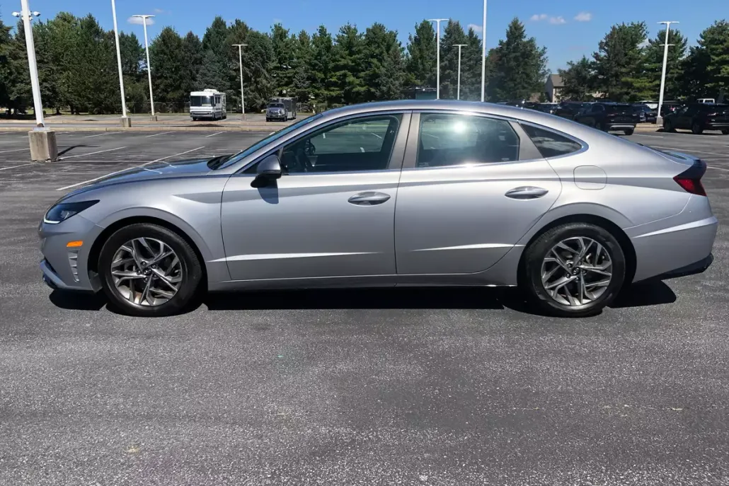 2020 Hyundai Sonata SEL photo 1