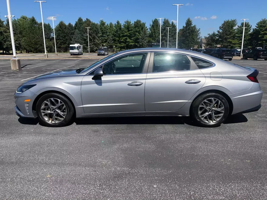 2020 Hyundai Sonata SEL photo 1