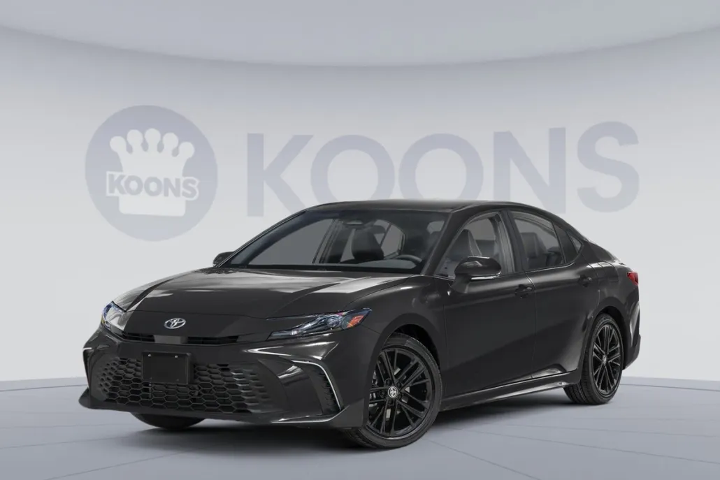 2026 Toyota Camry SE photo 1