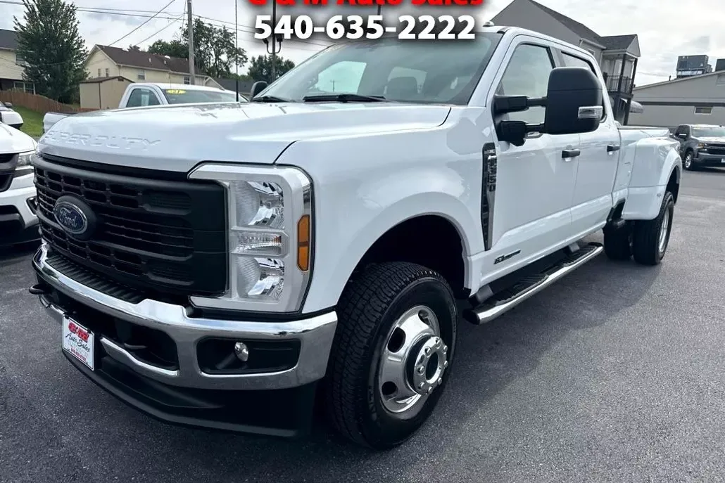 2024 Ford F-350 XL photo 1