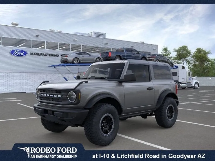 2025 Ford Bronco Base photo 1