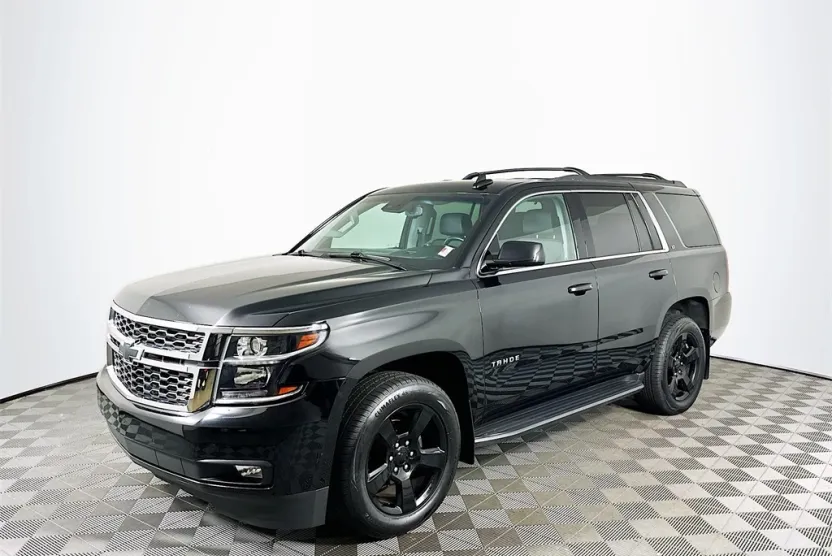 2020 Chevrolet Tahoe LT photo 1