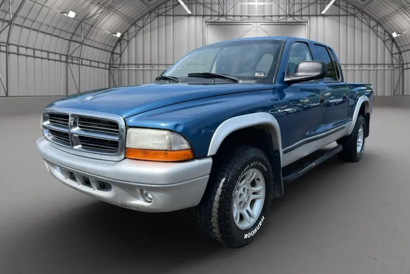 2004 Dodge Dakota Quad Cab SLT photo 1