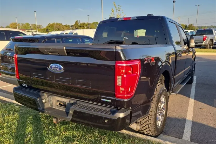 2021 Ford F-150 XL photo 1