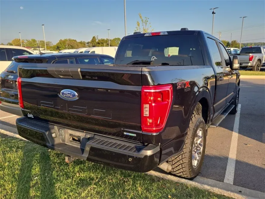 2021 Ford F-150 XL photo 1