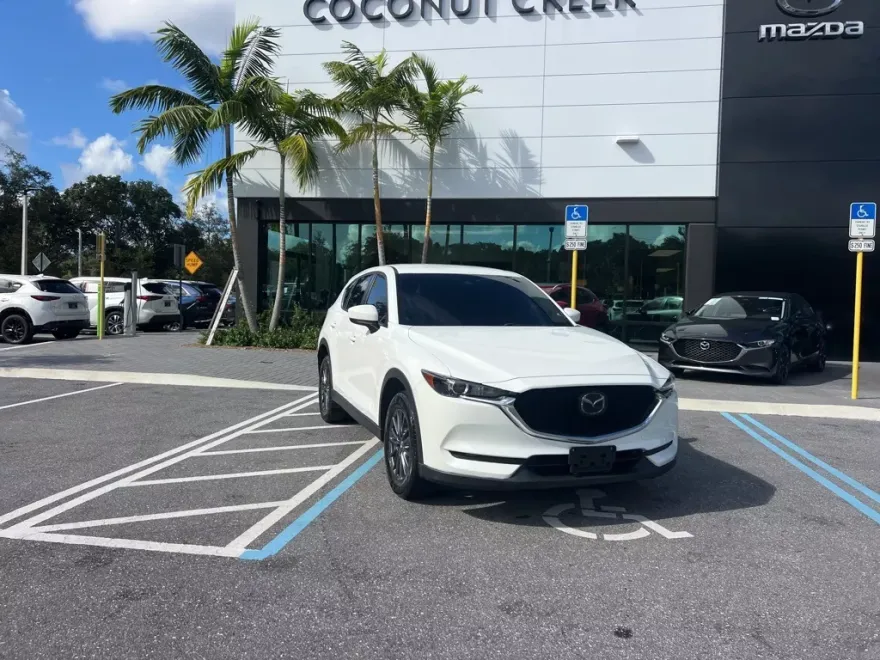 2021 Mazda CX-5 Touring photo 1
