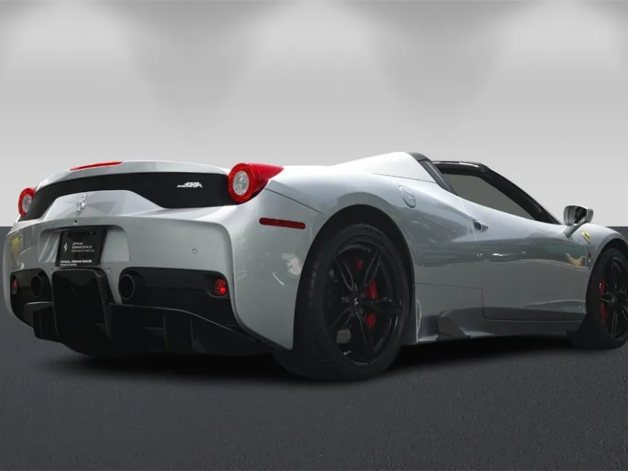 2015 Ferrari 458 Spider Base photo 3