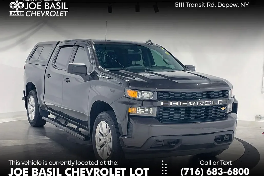 2022 Chevrolet Silverado 1500 Custom photo 1