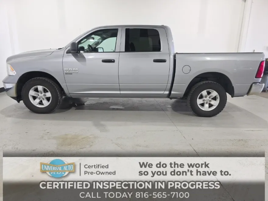 2022 Ram 1500 Classic SLT photo 1