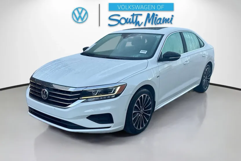 2022 Volkswagen Passat 2.0T Limited photo 1