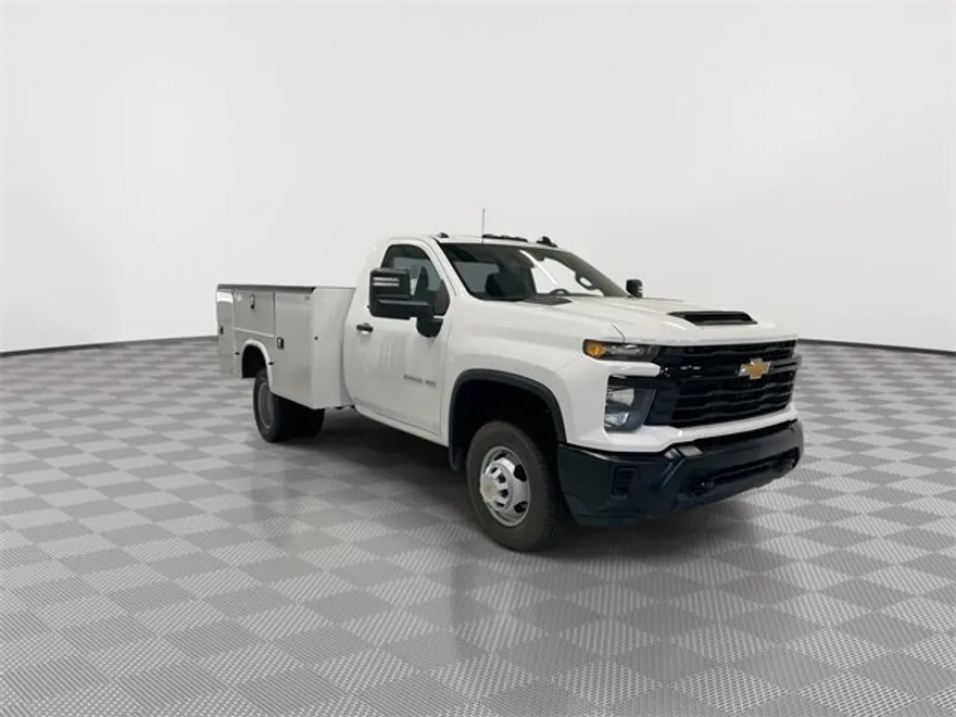 2025 Chevrolet Silverado 3500HD Work Truck photo 1