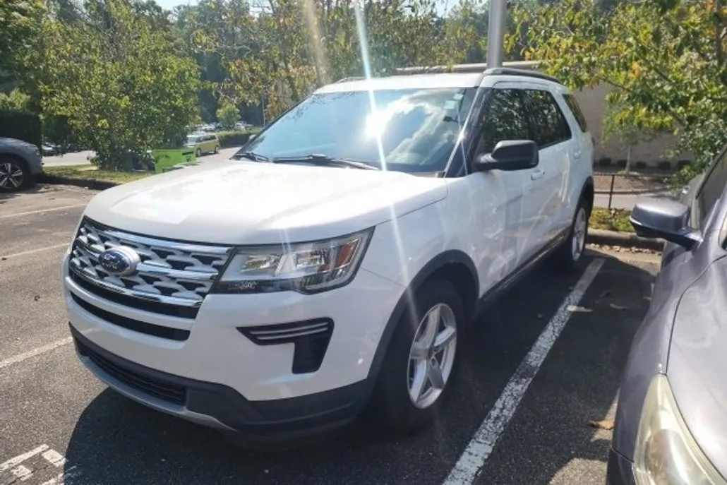 2018 Ford Explorer XLT photo 1