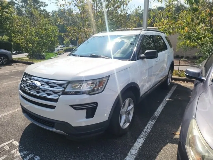 2018 Ford Explorer XLT photo 1