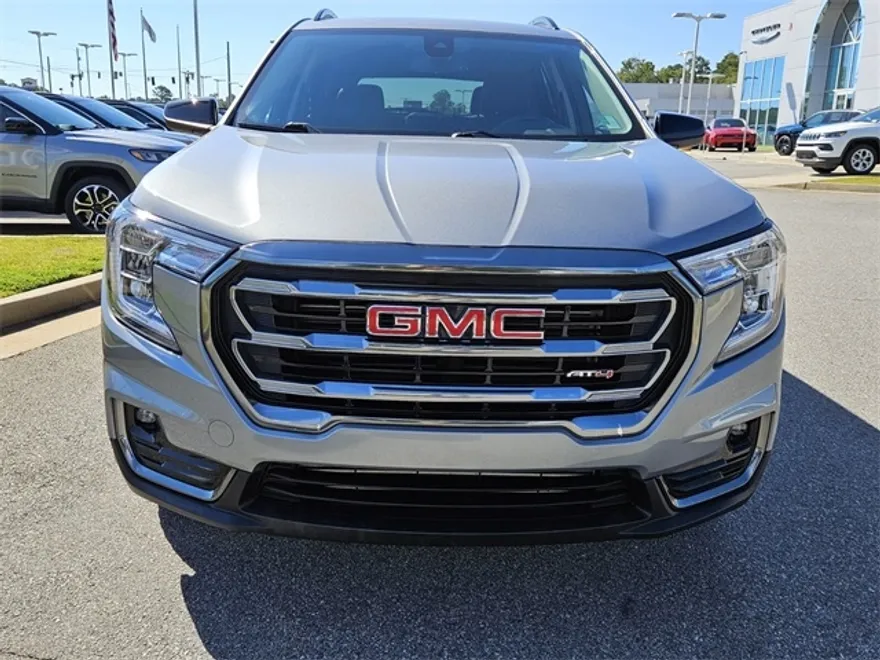 2024 Gmc Terrain AT4 photo 1