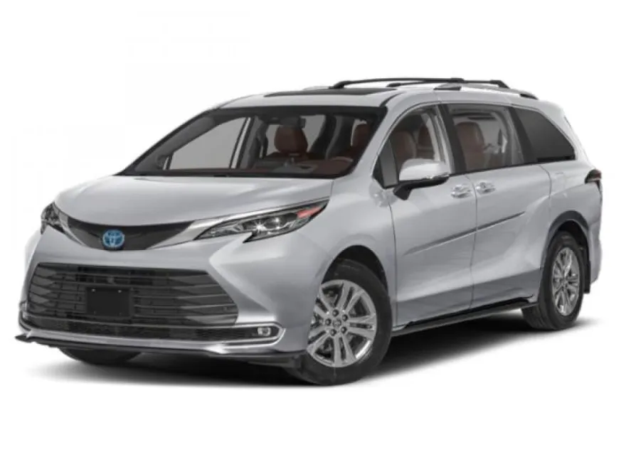 2025 Toyota Sienna Platinum photo 1