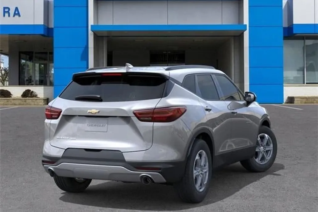 2025 Chevrolet Blazer 2LT photo 1