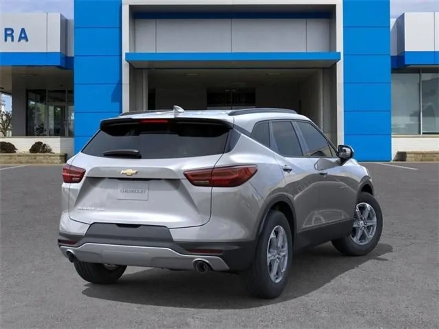 2025 Chevrolet Blazer 2LT photo 1
