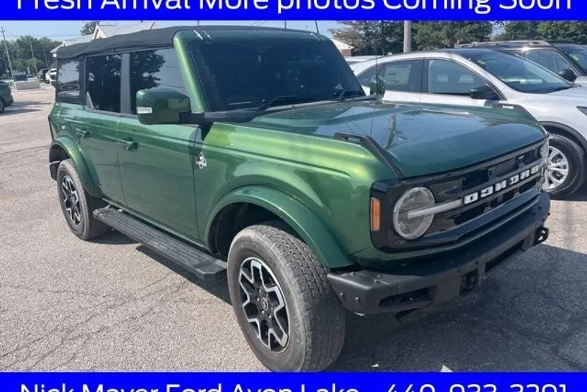 2022 Ford Bronco Outer Banks photo 1