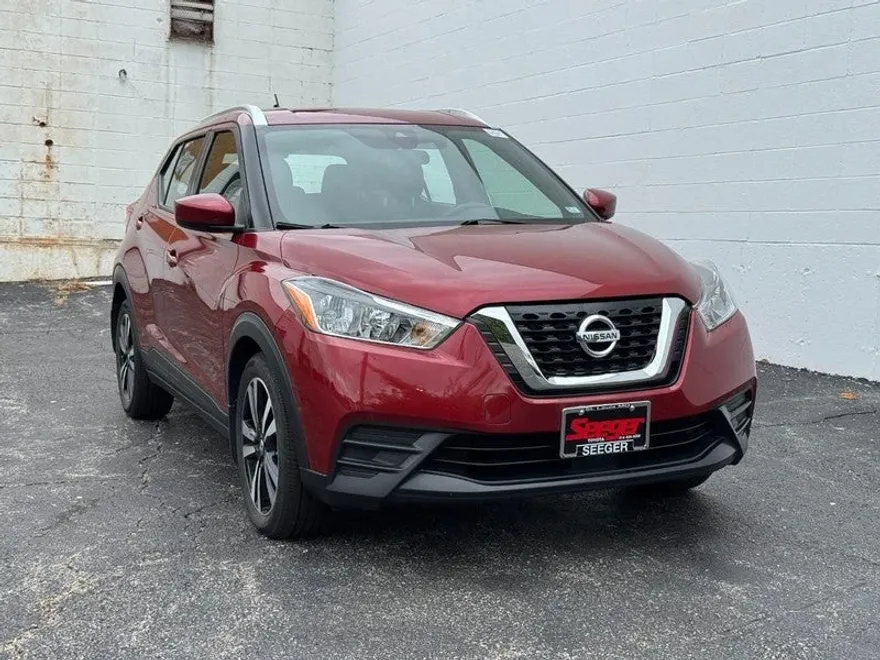 2020 Nissan Kicks SV photo 1