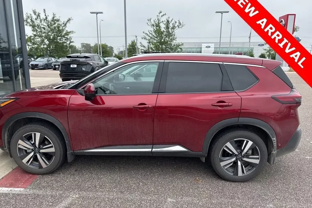 2022 Nissan Rogue SL AWD photo 1