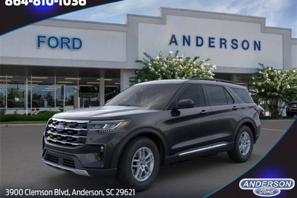 2025 Ford Explorer photo 1