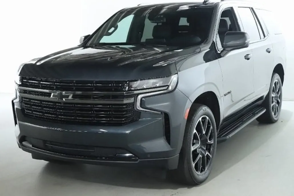 2022 Chevrolet Tahoe RST photo 1