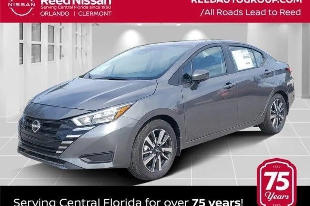 2025 Nissan Versa SV photo 1