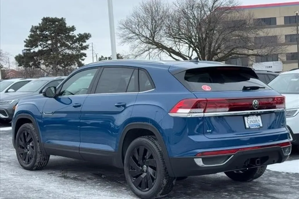 2025 Volkswagen Atlas Cross Sport SE Technology photo 1