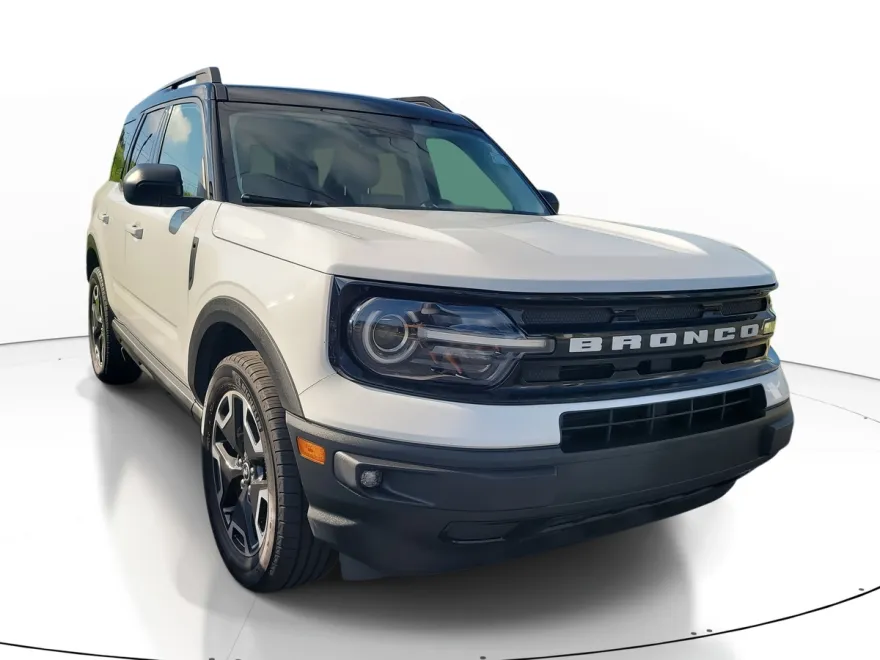2021 Ford Bronco Sport Outer Banks photo 1