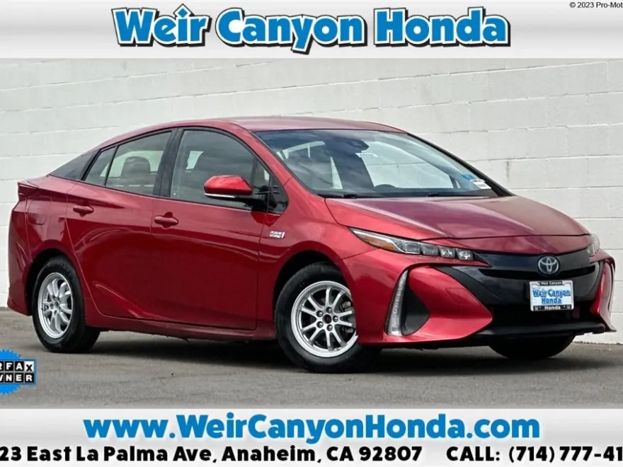 2019 Toyota Prius Prime Premium photo 1