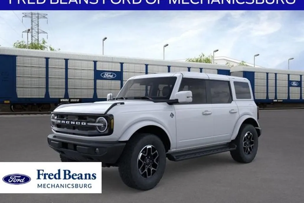 2025 Ford Bronco Outer Banks photo 1