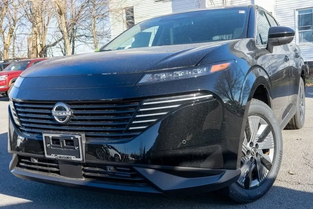 2025 Nissan Murano SL photo 1
