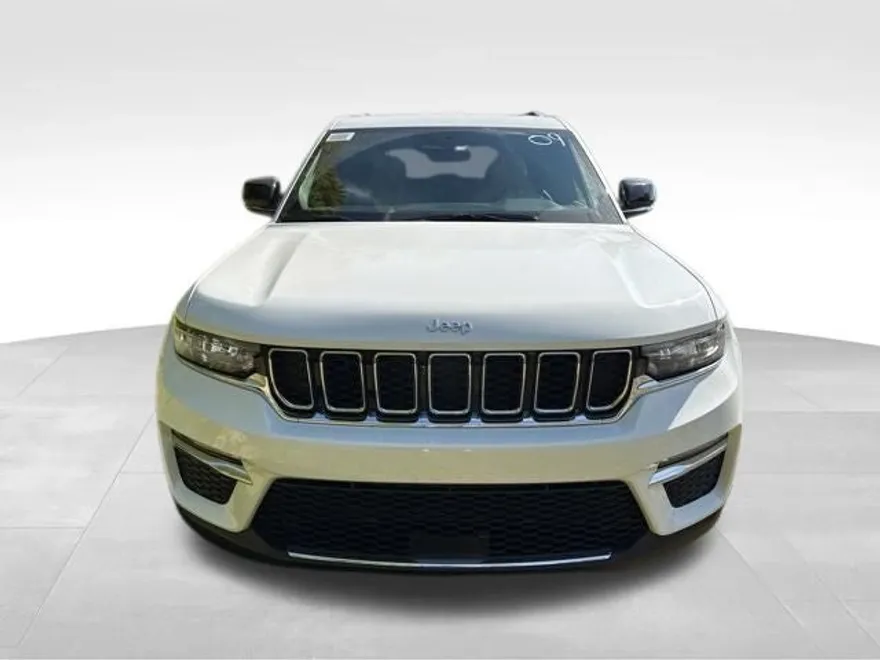 2025 Jeep Grand Cherokee Limited photo 1