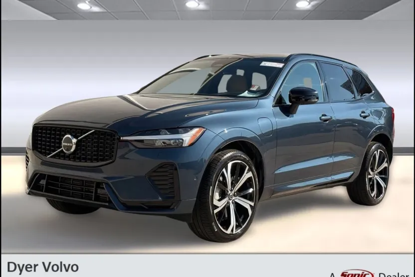 2025 Volvo XC60 Hybrid photo 1