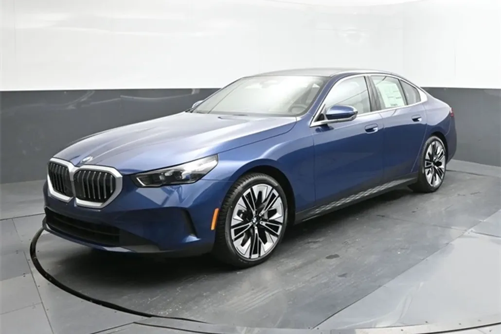 2025 Bmw 530i photo 1