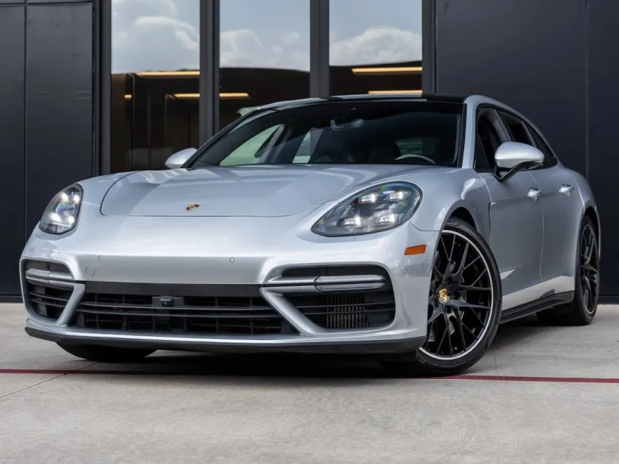 2018 Porsche Panamera Turbo Sport Turismo photo 1