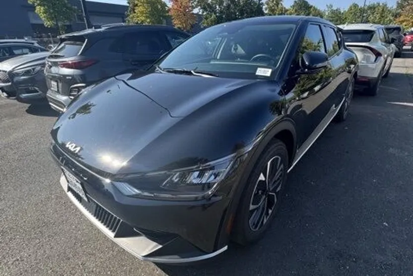 2024 Kia EV6 Light Wind photo 1