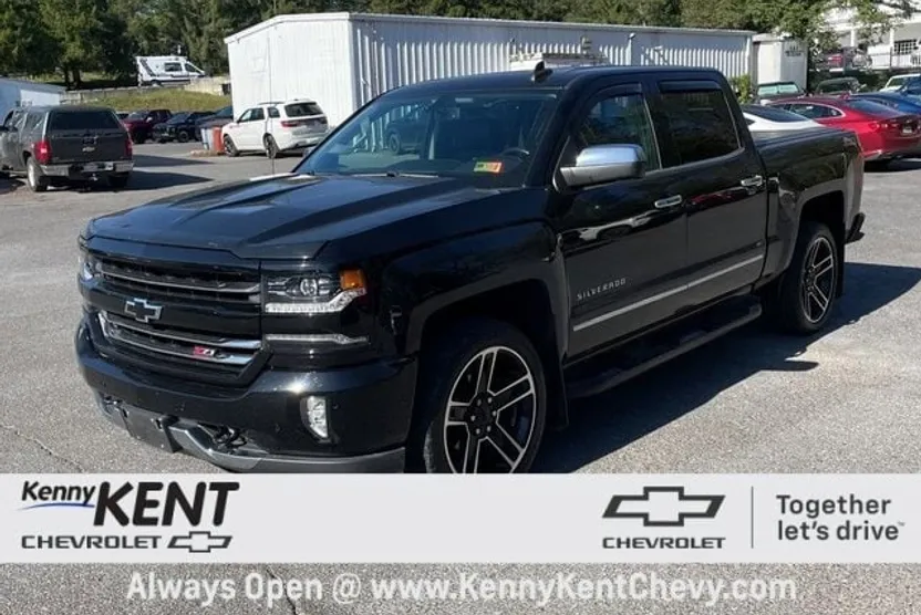2017 Chevrolet Silverado 1500 LTZ photo 1