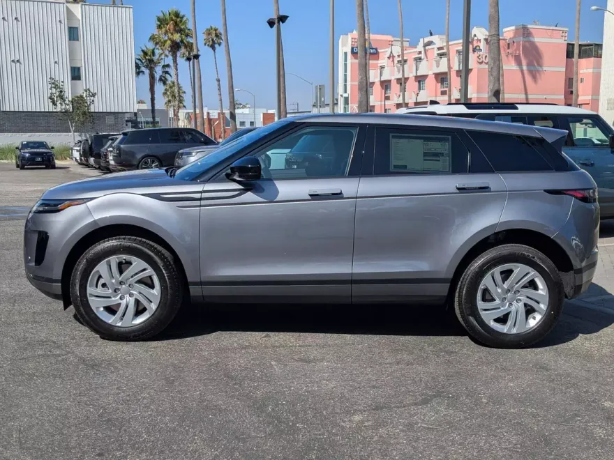 2026 Land Rover Range Rover Evoque S photo 1