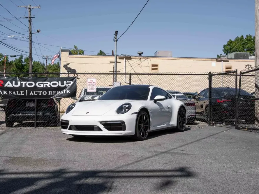 2020 Porsche 911 Coupe photo 1