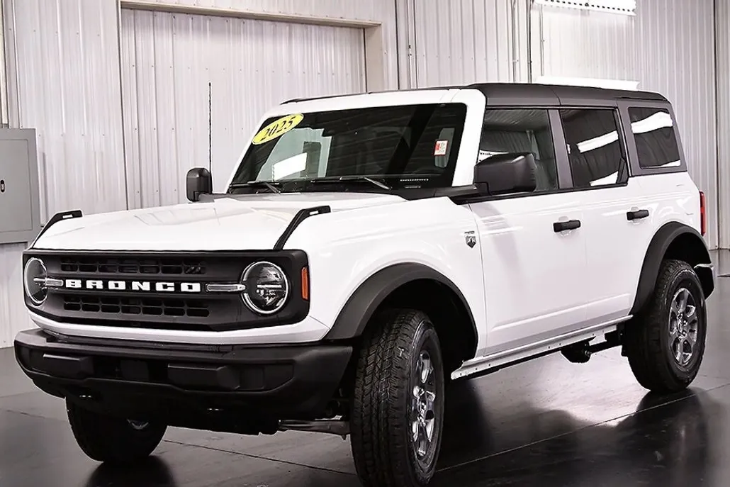 2025 Ford Bronco Big Bend photo 1