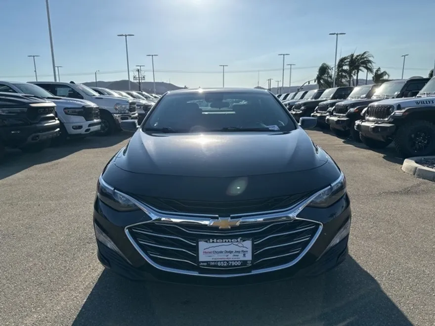 2023 Chevrolet Malibu 1LT photo 1