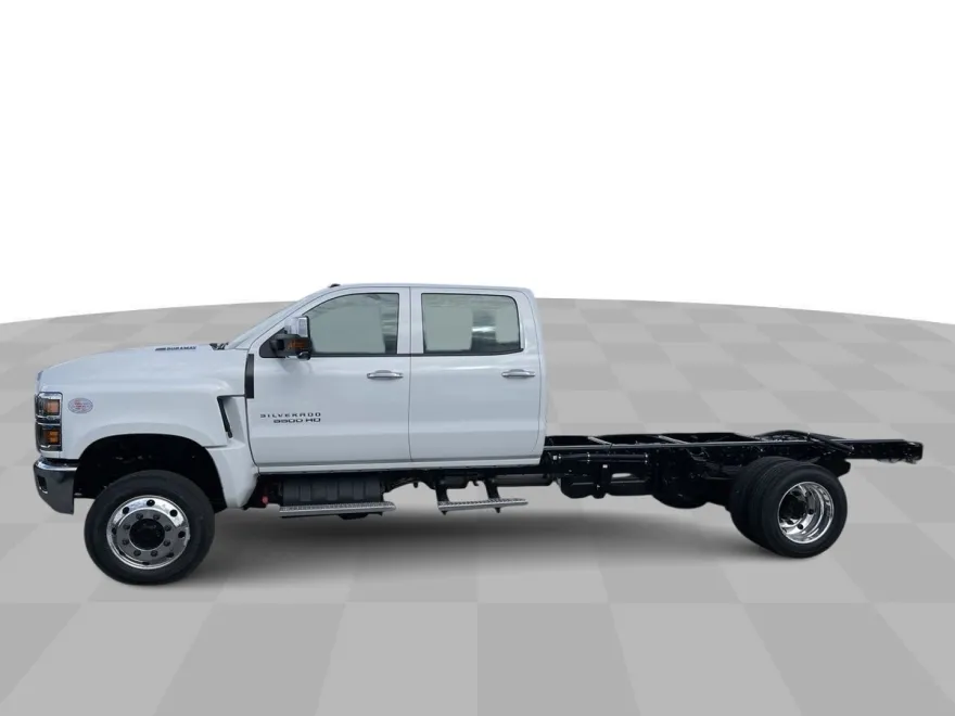 2024 Chevrolet Silverado 5500HD Work Truck photo 1